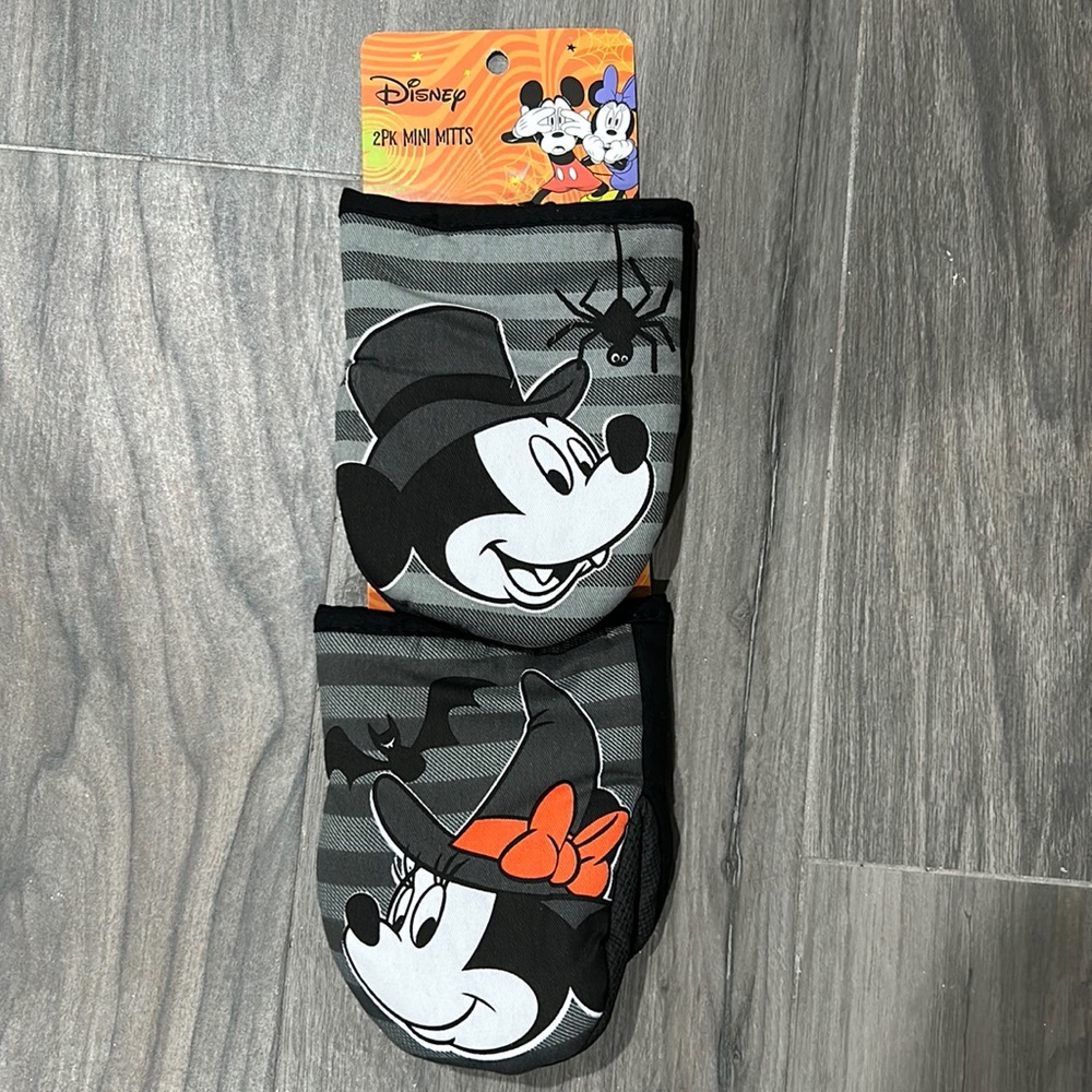 Disney 2 Pack Mini Mitts Mickey & Minnie Set Witch Spider Bat Fall Halloween